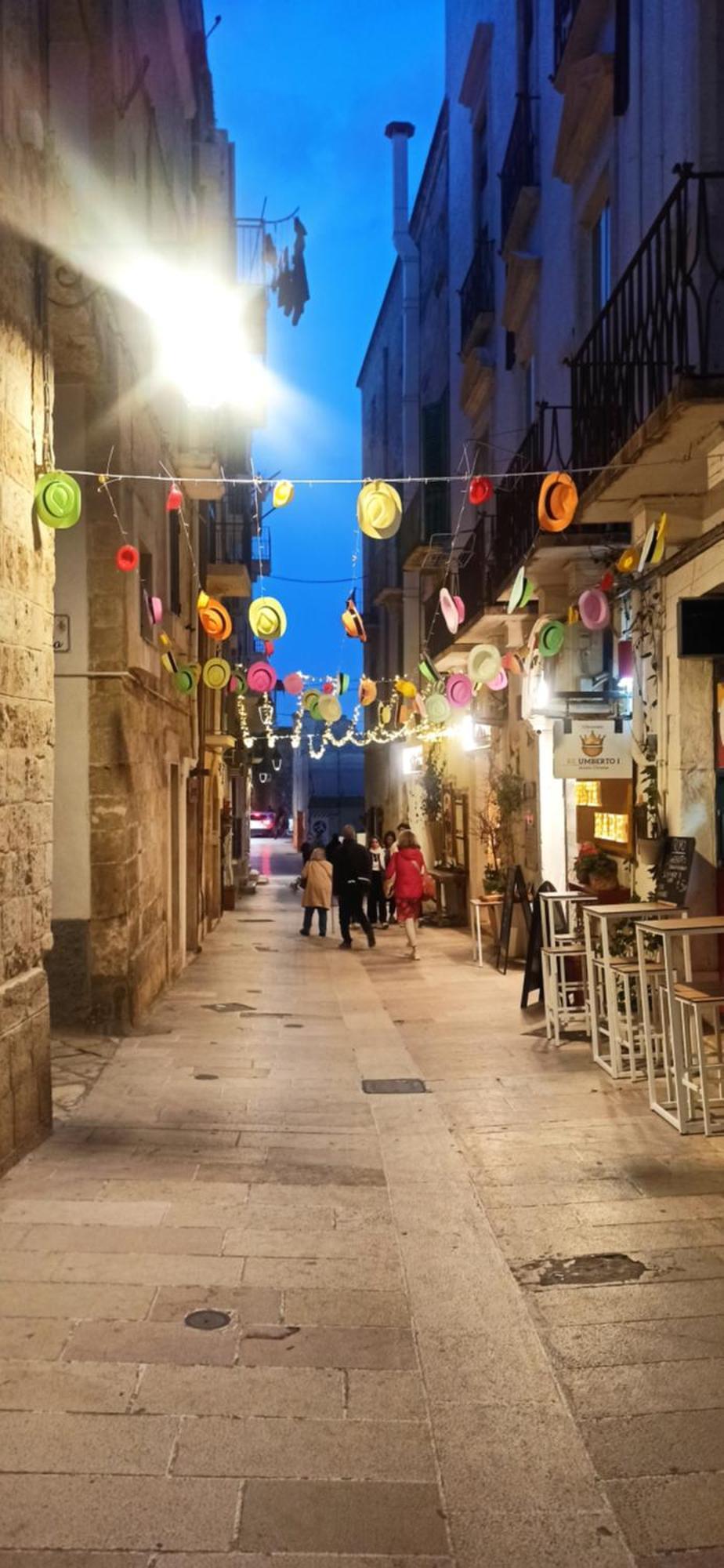 Me Encanta Monopoli Buitenkant foto