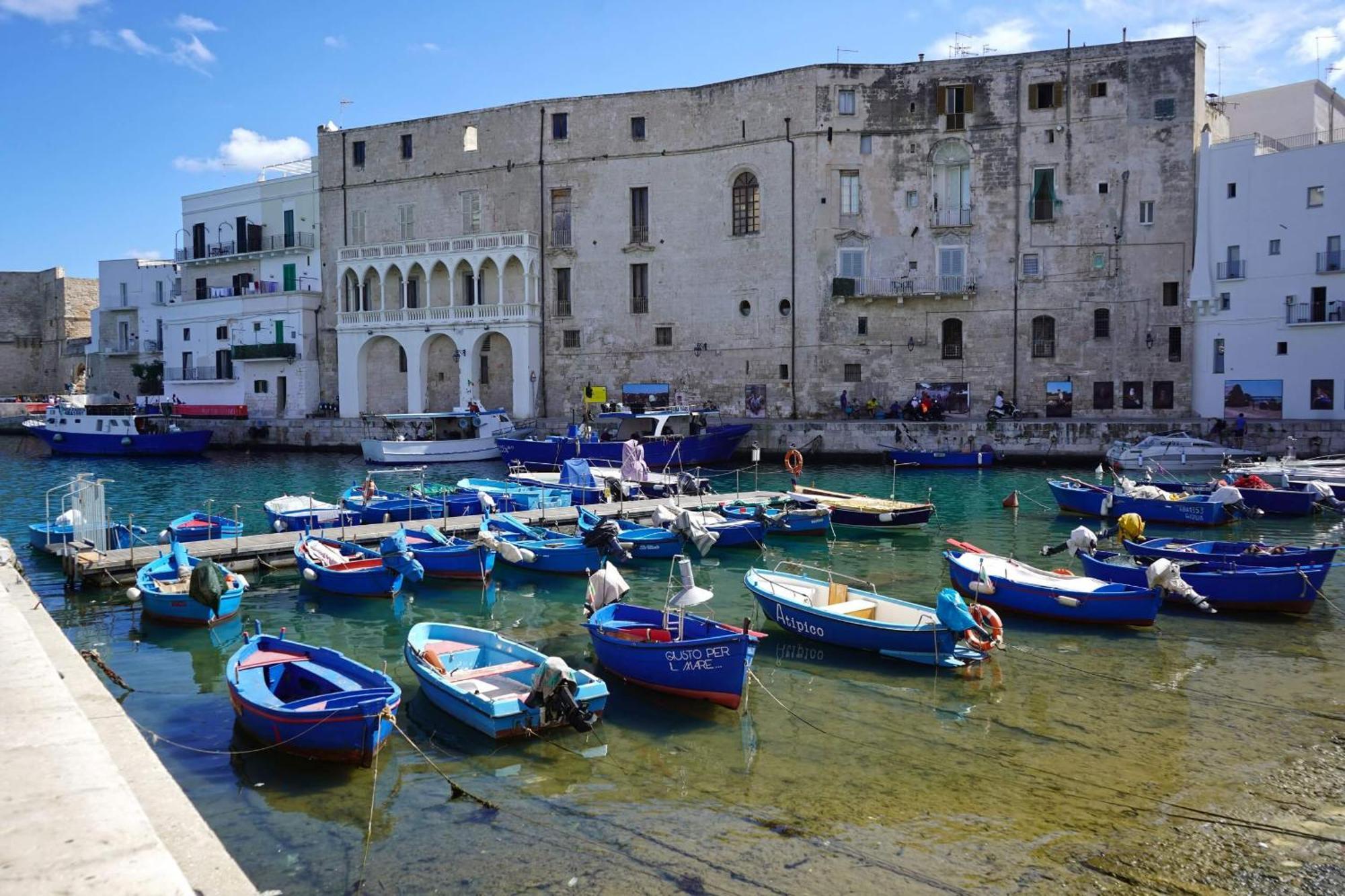 Me Encanta Monopoli Buitenkant foto