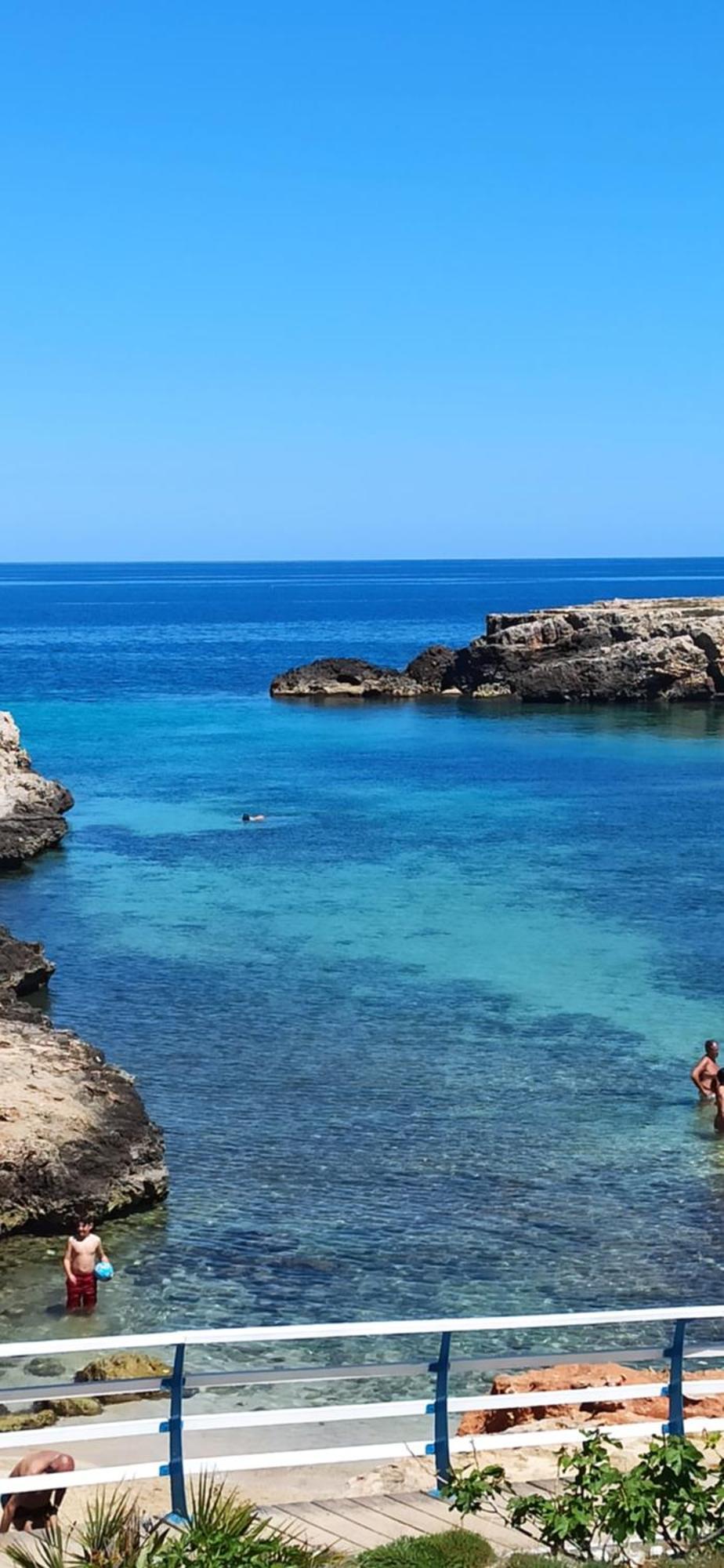 Me Encanta Monopoli Buitenkant foto