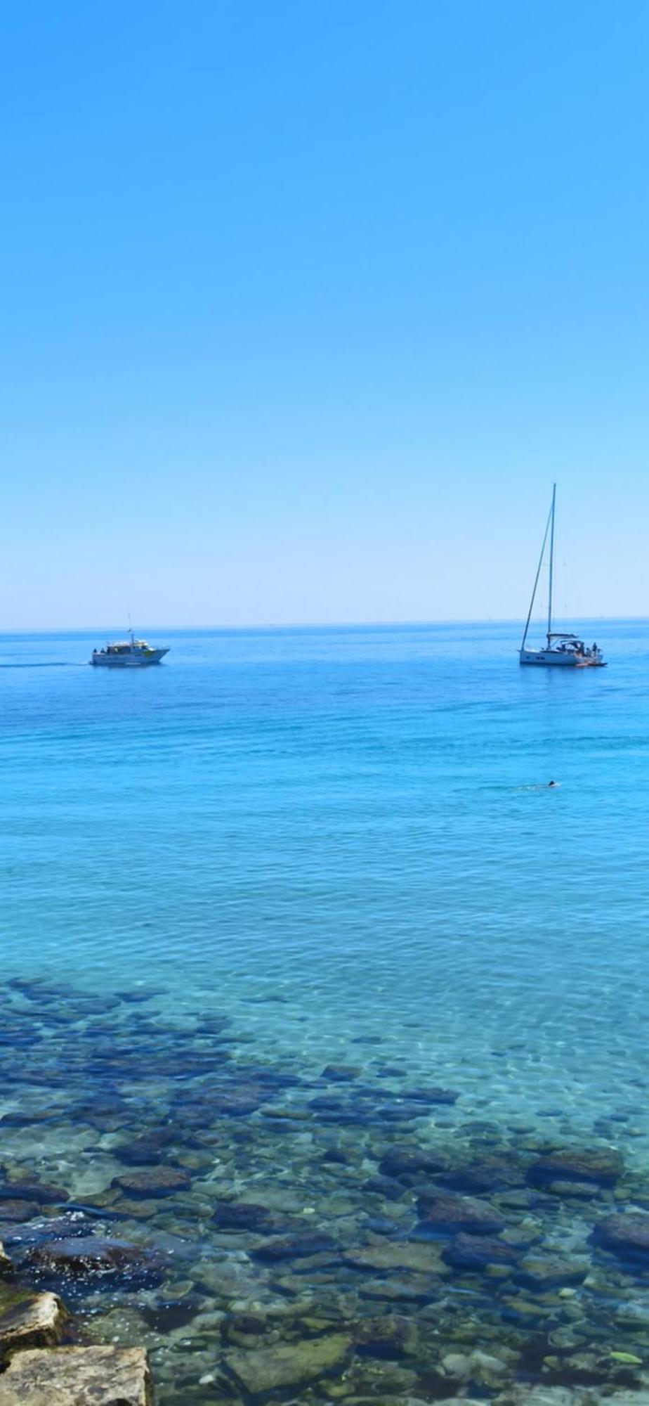 Me Encanta Monopoli Buitenkant foto